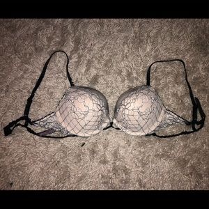 Sexy Victoria’s Secret 34B push-up Bra